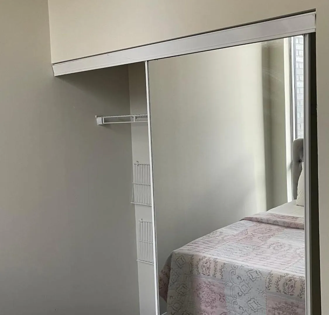 Cozy Room In Mississauga, Ontario Canada Guest house