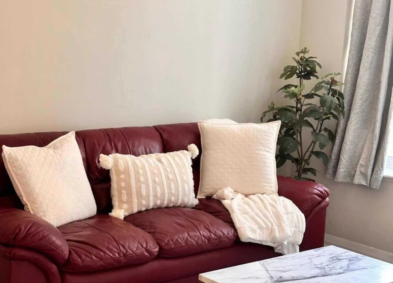 Cozy Room In Mississauga, Ontario Canada Canada
